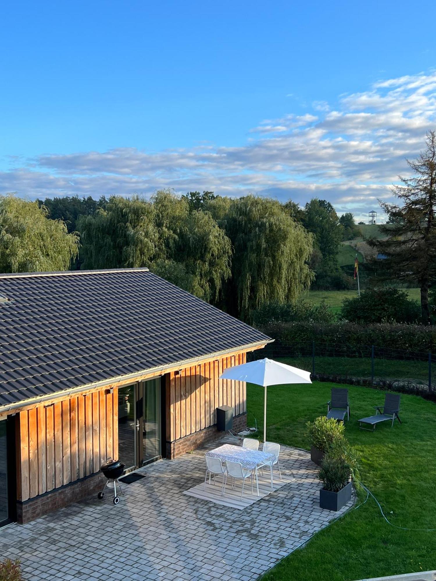 Ferienhaus Auszeit Mit Sauna Vila Schwarz Exterior foto